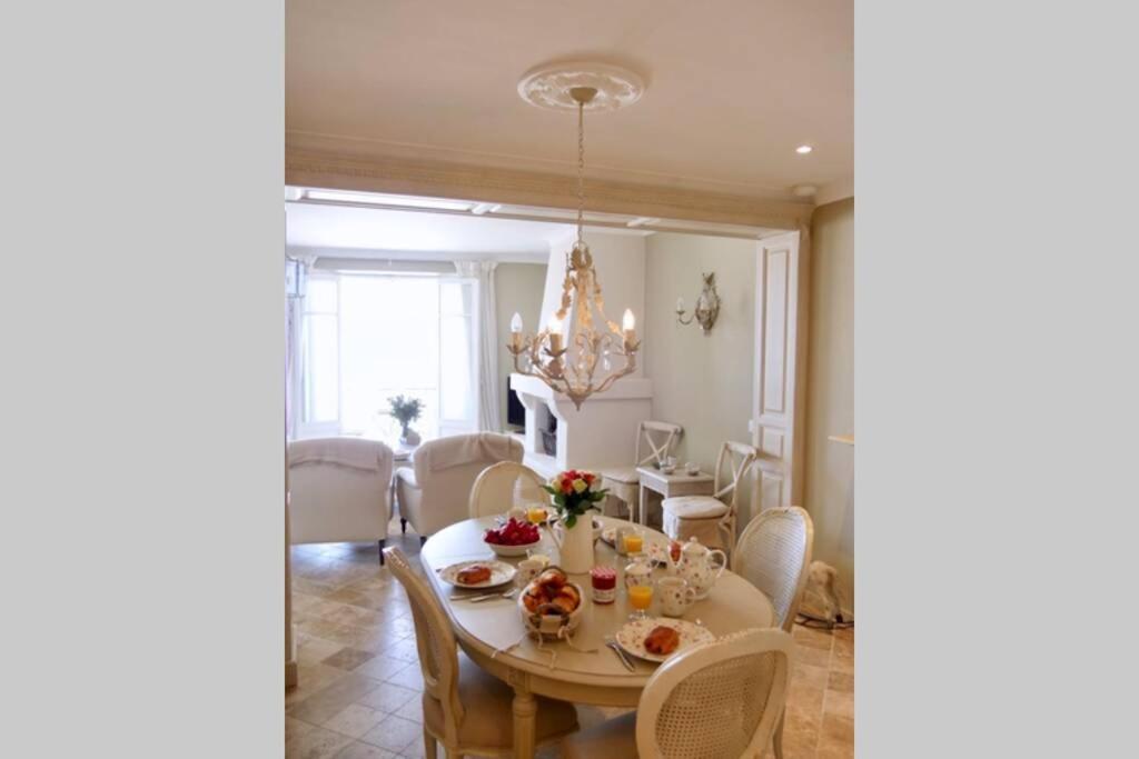 Bord De Mer - Ac, Wifi, Chic, Sea View, Beach 2 Minutes Walk Antibes Eksteriør bilde